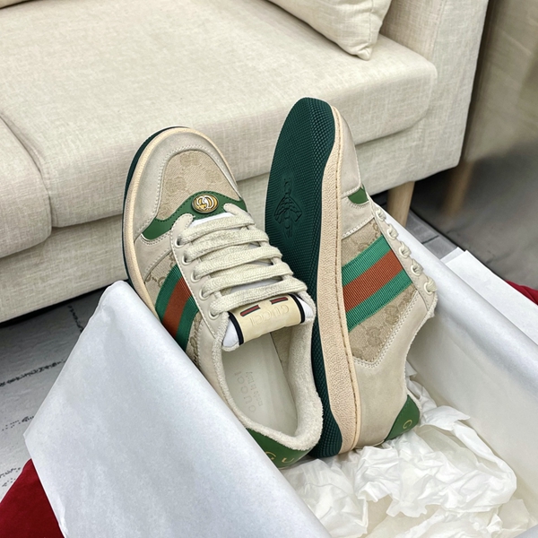 グッチ靴着用イメージ